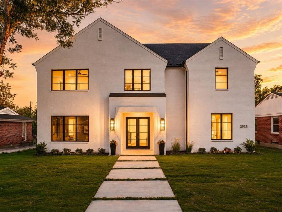 Property photo for 3935 Hawick Lane, Dallas, TX