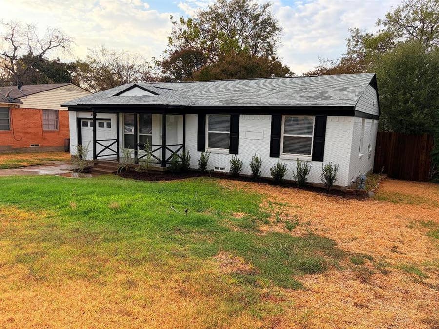 Property photo for 2579 Springvale Drive, Farmers Branch, TX