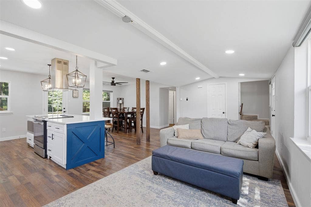 13231 Veronica Road, Farmers Branch, TX 75234 13231 Veronica Road, Farmers Branch, TX 75234