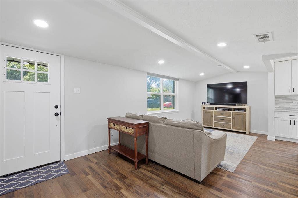 13231 Veronica Road, Farmers Branch, TX 75234 13231 Veronica Road, Farmers Branch, TX 75234