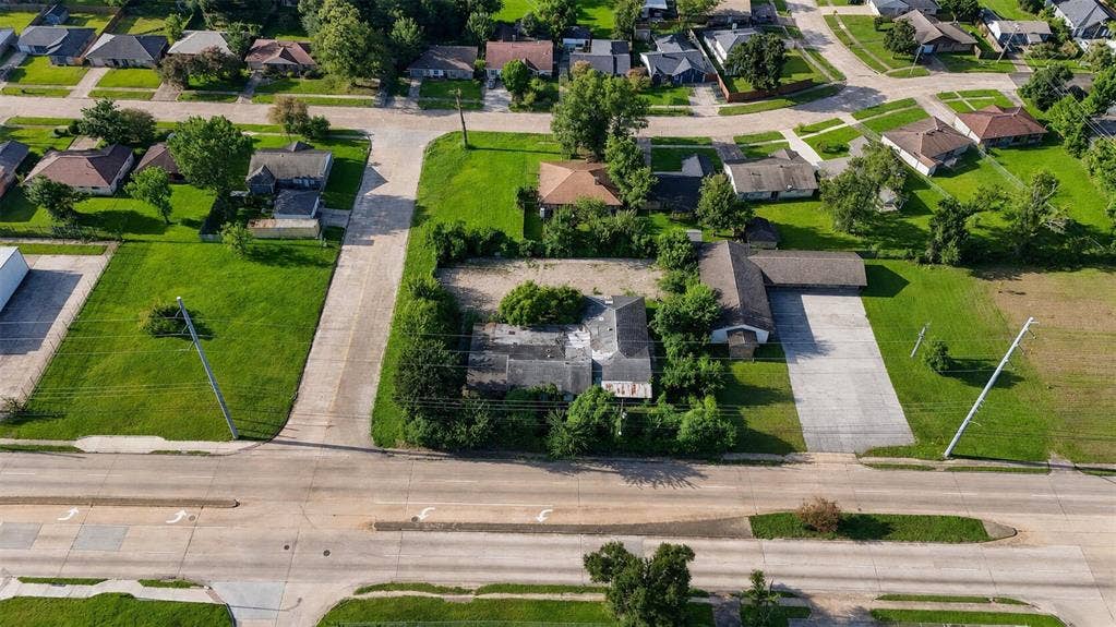 8501 Tidwell Road, Houston, TX 77028 8501 Tidwell Road, Houston, TX 77028