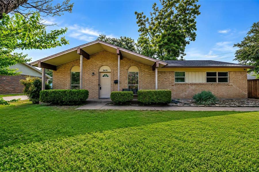 Property photo for 3414 Urban Drive, Garland, TX