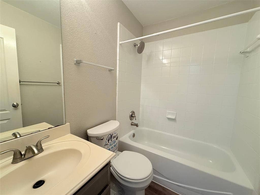 9120 Newport Lane, McKinney, TX 75071 9120 Newport Lane, McKinney, TX 75071