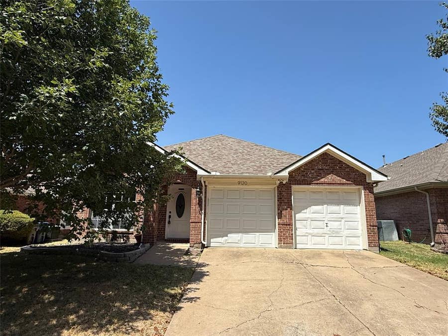 Property photo for 9120 Newport Lane, McKinney, TX