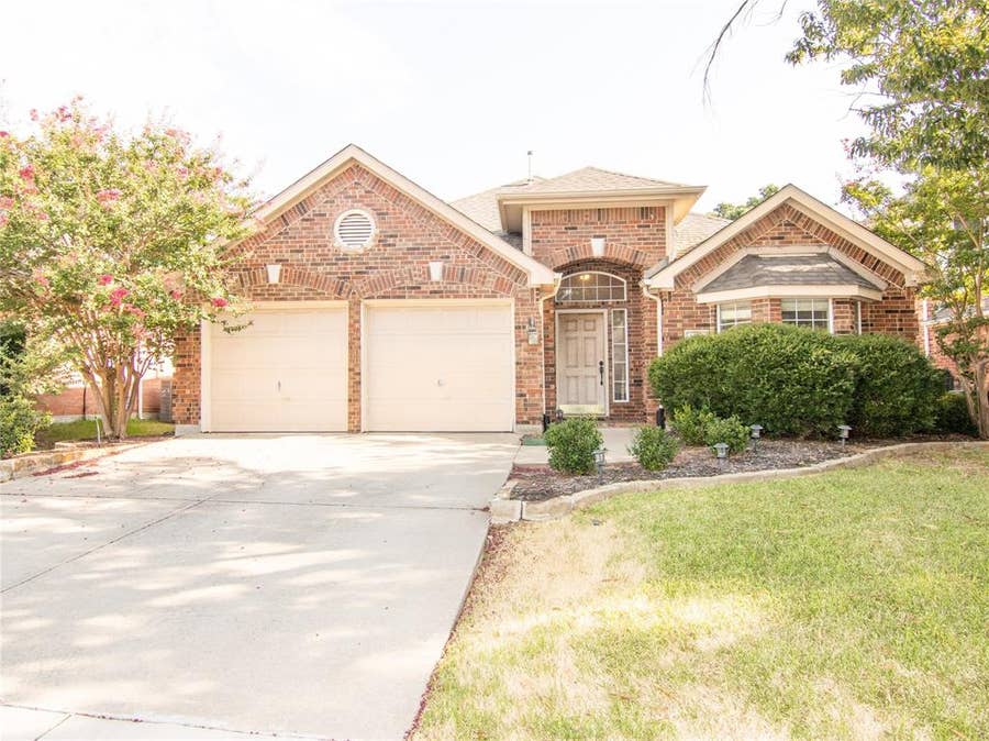 Property photo for 3916 Sharondale Drive, Flower Mound, TX