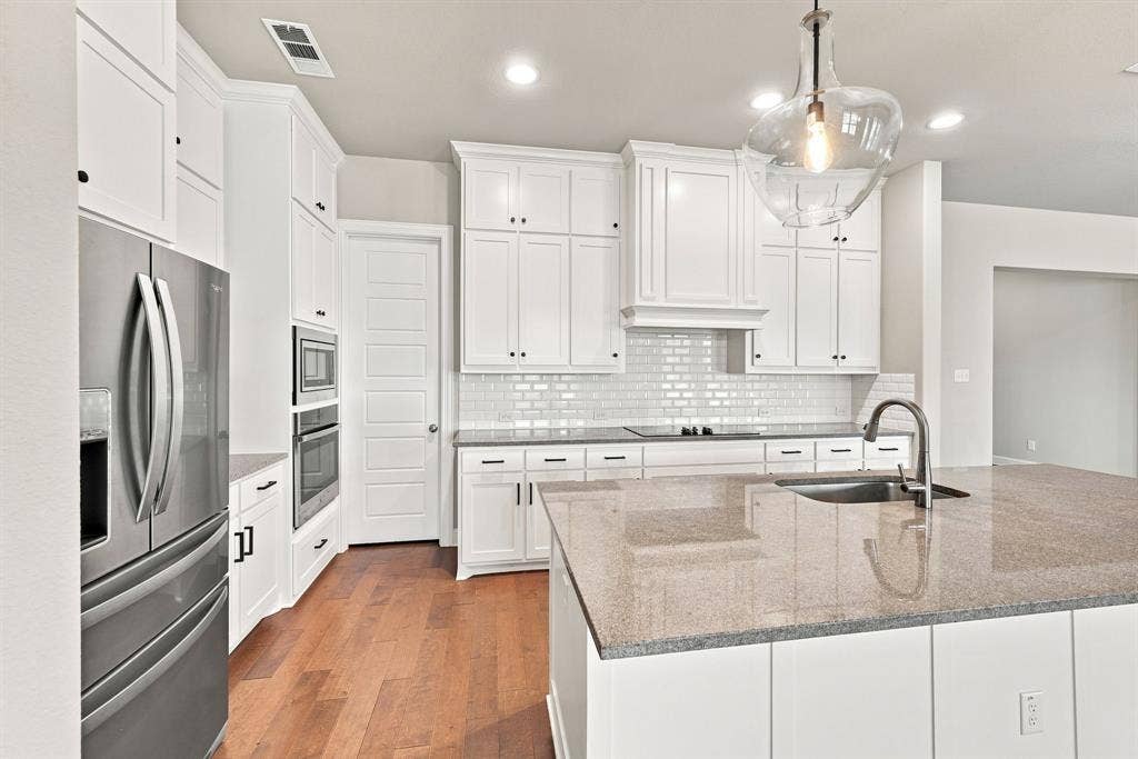 4409 Dandelion Lane, Midlothian, TX 76065