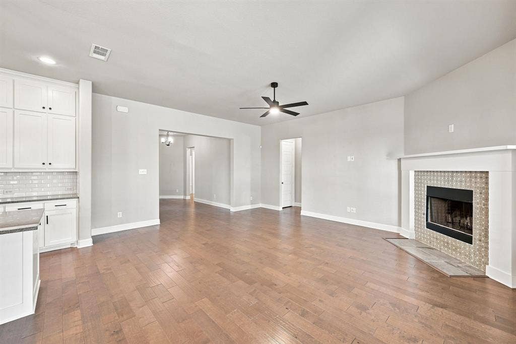 4409 Dandelion Lane, Midlothian, TX 76065