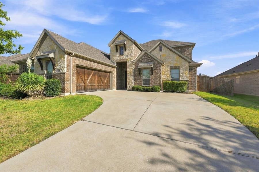 Property photo for 4409 Dandelion Lane, Midlothian, TX