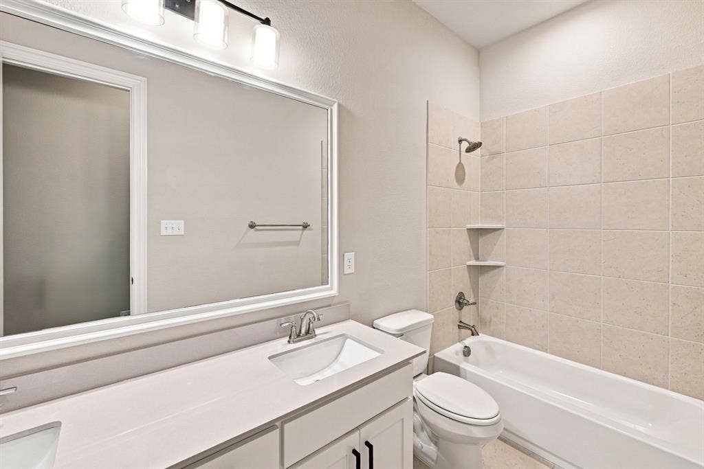 Downstairs guest bathroom