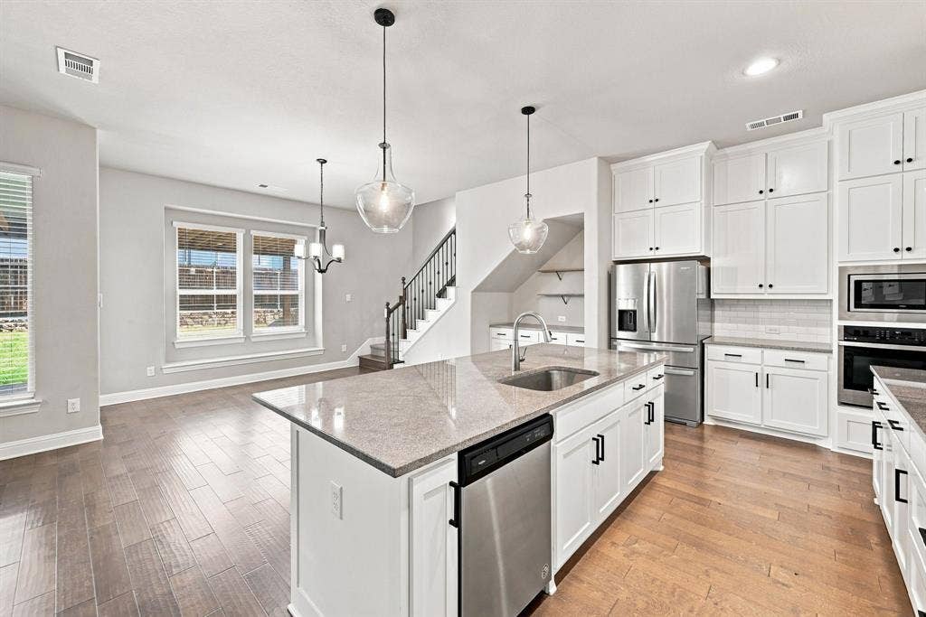4409 Dandelion Lane, Midlothian, TX 76065