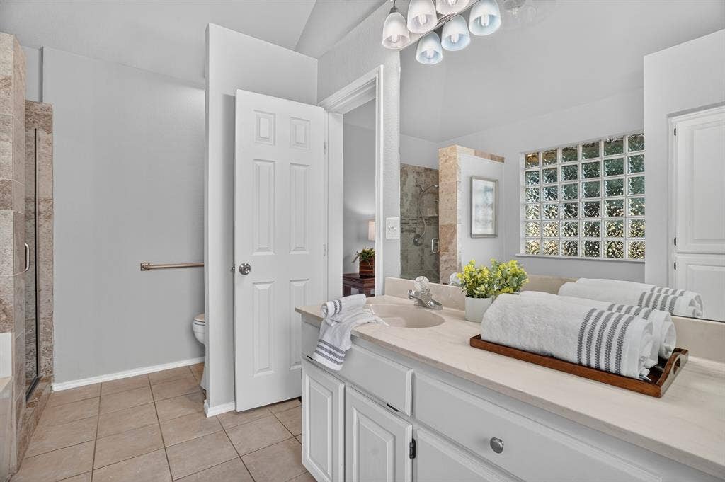 8730 Bellechase Road, Granbury, TX 76049 8730 Bellechase Road, Granbury, TX 76049