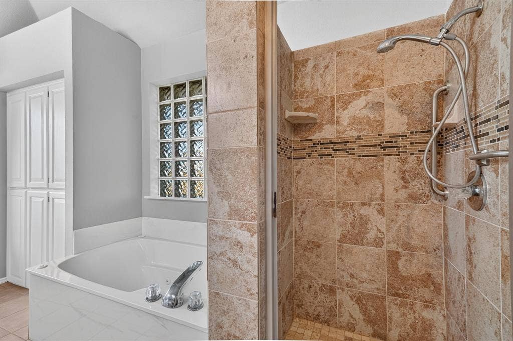 8730 Bellechase Road, Granbury, TX 76049 8730 Bellechase Road, Granbury, TX 76049