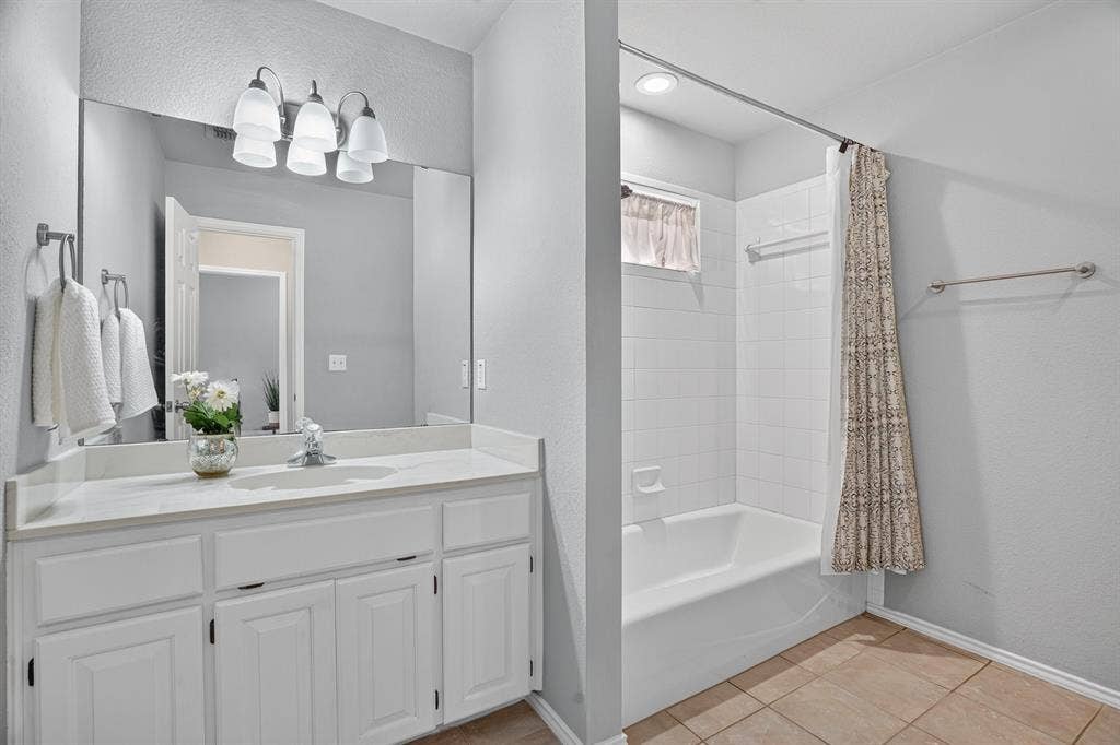 8730 Bellechase Road, Granbury, TX 76049 8730 Bellechase Road, Granbury, TX 76049