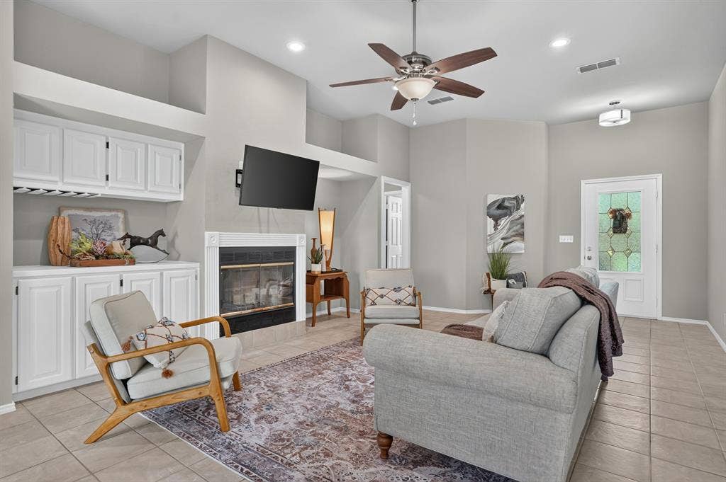 8730 Bellechase Road, Granbury, TX 76049 8730 Bellechase Road, Granbury, TX 76049