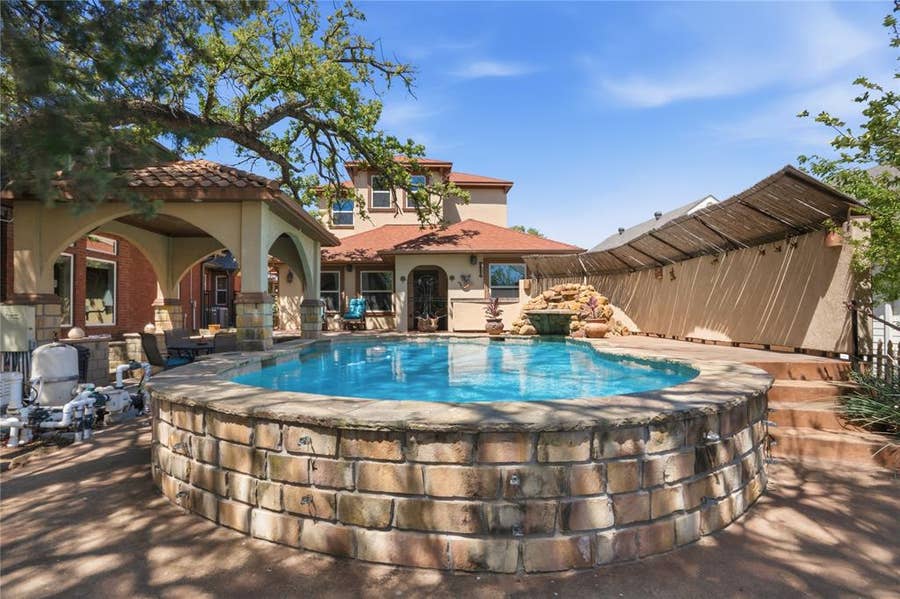 Property photo for 108 Marina View Court, Weatherford, TX