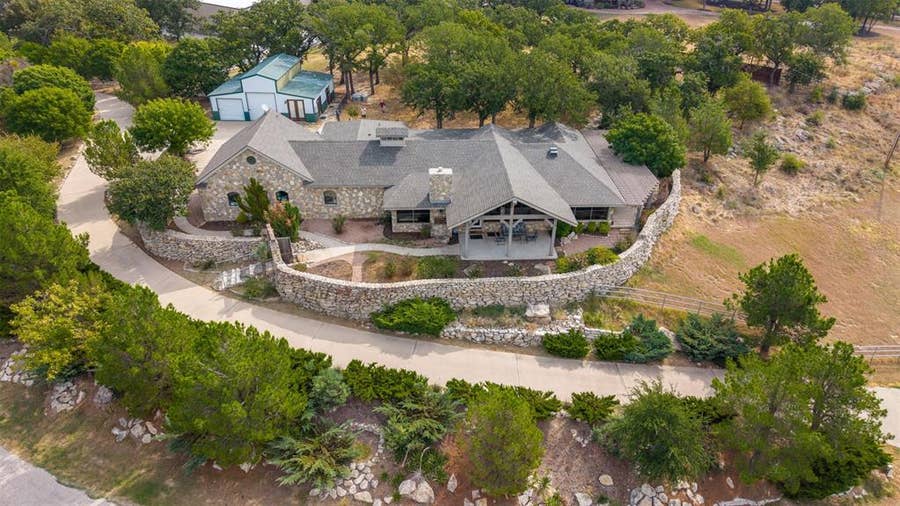 Property photo for 242 Bishop Drive, Weatherford, TX