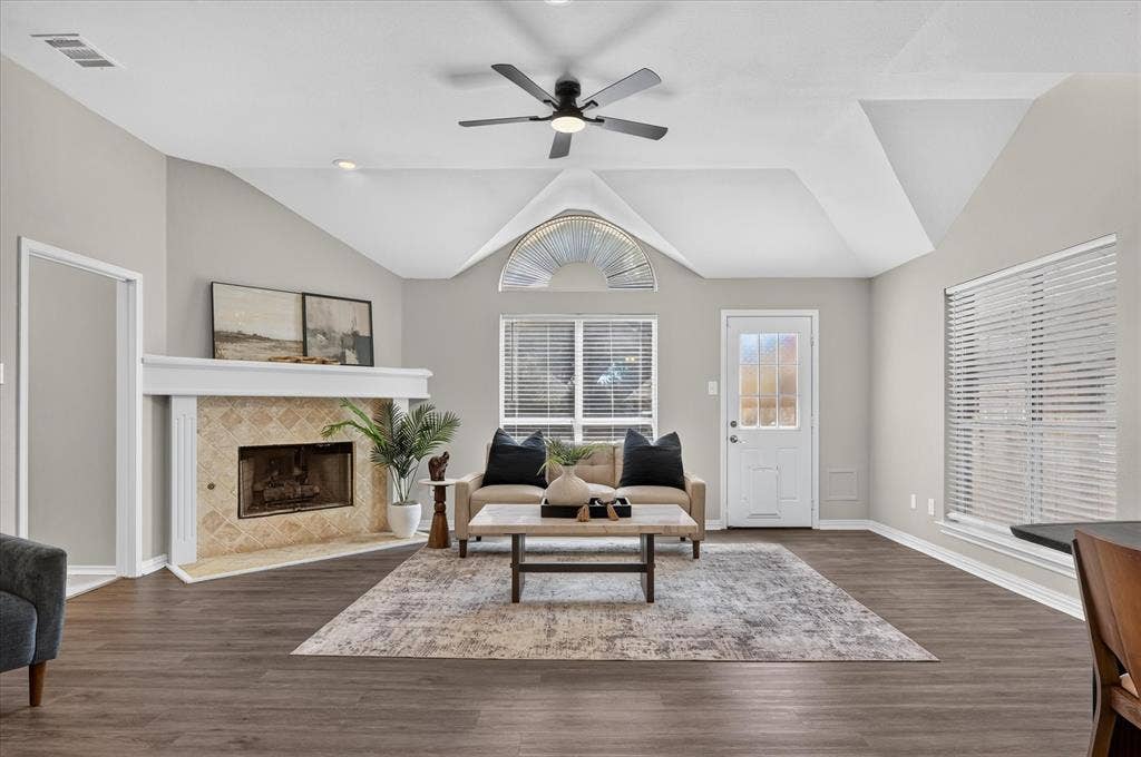 6908 Amethyst Lane, Plano, TX 75023 6908 Amethyst Lane, Plano, TX 75023