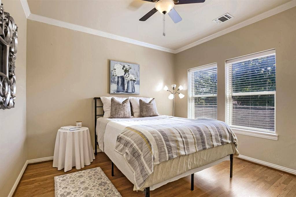 6335 Vanderbilt Avenue, Dallas, TX 75214 6335 Vanderbilt Avenue, Dallas, TX 75214
