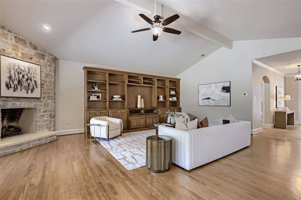 6335 Vanderbilt Avenue, Dallas, TX 75214 Hand scraped wood floors throughout.