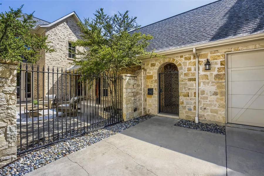 Property photo for 6335 Vanderbilt Avenue, Dallas, TX