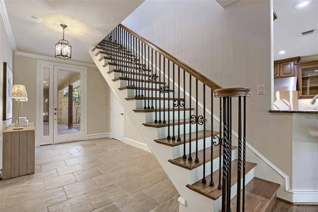 6335 Vanderbilt Avenue, Dallas, TX 75214 6335 Vanderbilt Avenue, Dallas, TX 75214