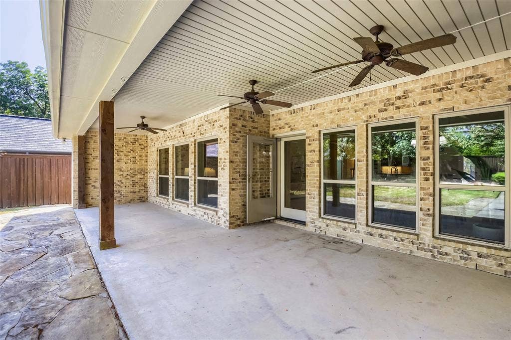 6335 Vanderbilt Avenue, Dallas, TX 75214 Covered patio spans entire back of the home.
