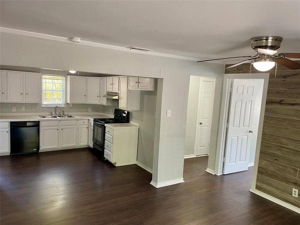4003 4th Street, Greenville, TX 75401 4003 4th Street, Greenville, TX 75401