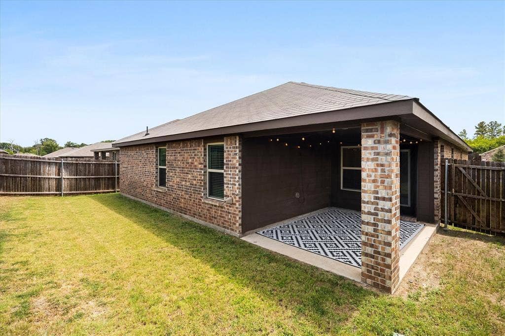 157 Silver Charm Lane, Caddo Mills, TX 75135 157 Silver Charm Lane, Caddo Mills, TX 75135