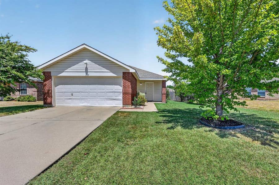 Property photo for 1509 Castle Ridge Road, Fort Worth, TX