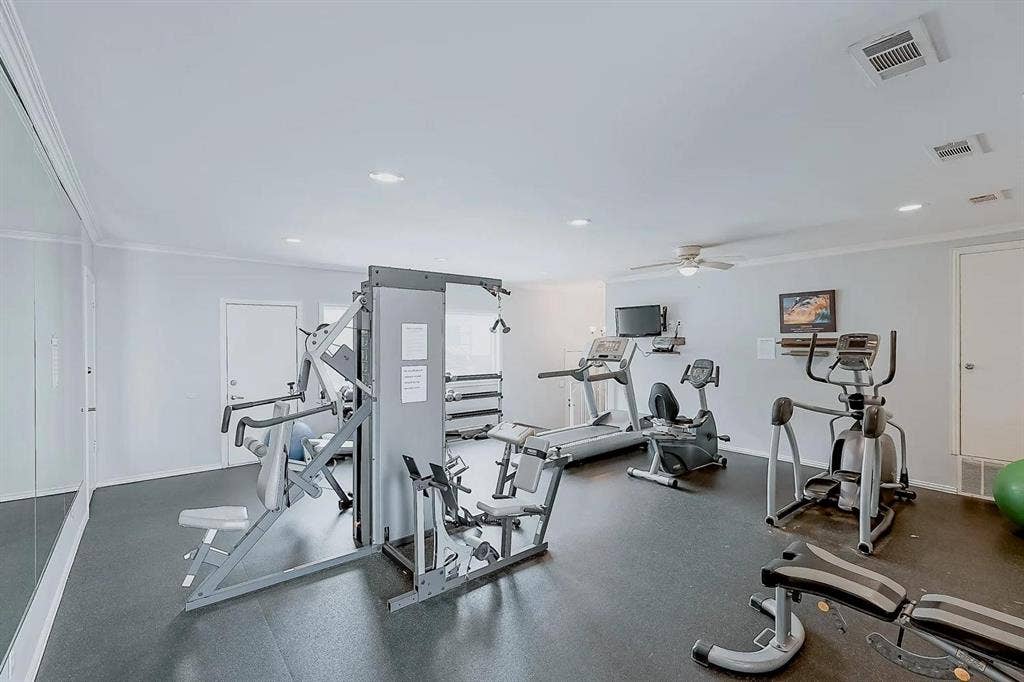 8100 N Mopac Expressway, #03-111, Austin, TX 78759 Half OFF on your rent for the next 4 months* PLUS $99 app & admin fee! * On select homes