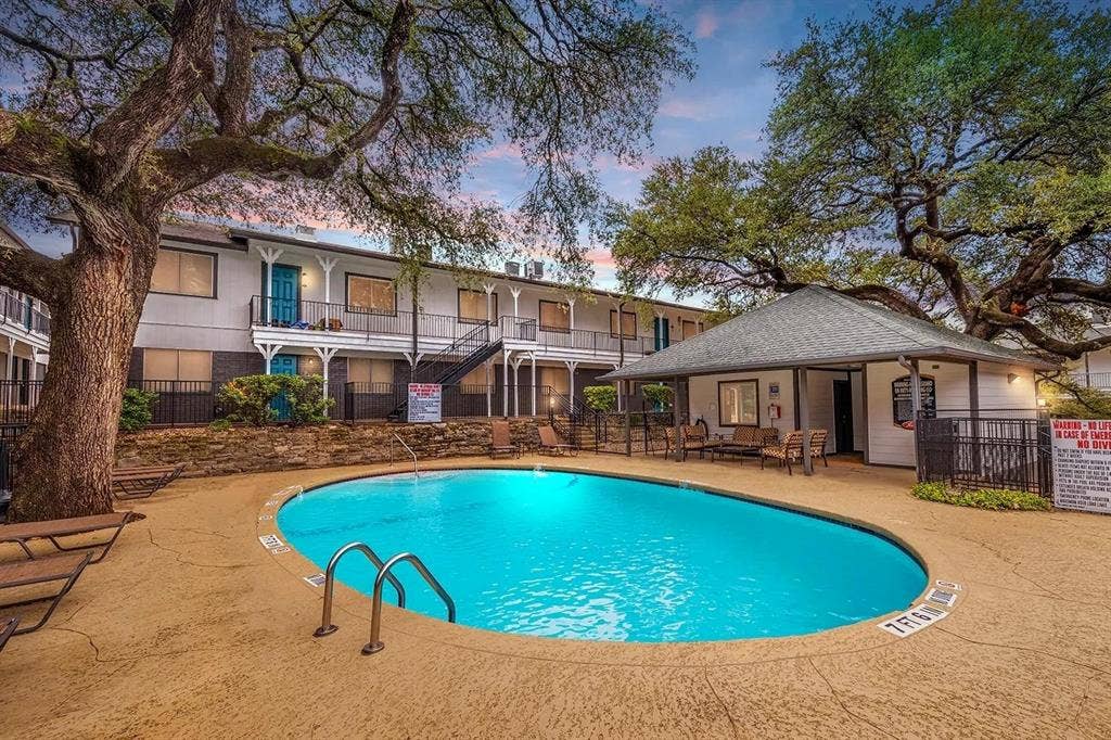 8100 N Mopac Expressway, #03-111, Austin, TX 78759 Half OFF on your rent for the next 4 months* PLUS $99 app & admin fee! * On select homes