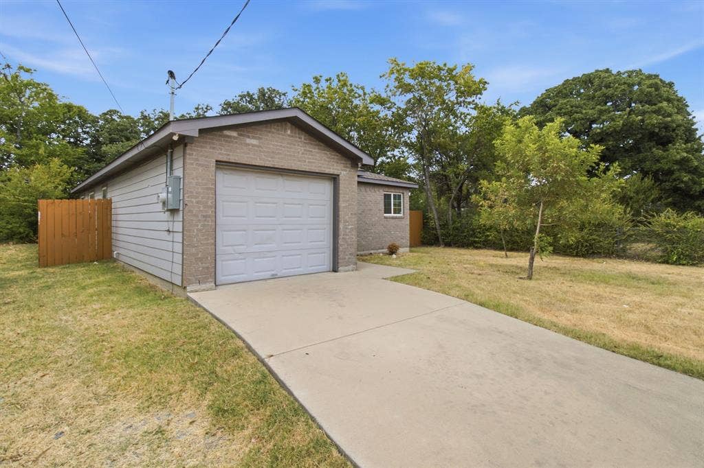 3923 Metropolitan Avenue, Dallas, TX 75210 3923 Metropolitan Avenue, Dallas, TX 75210