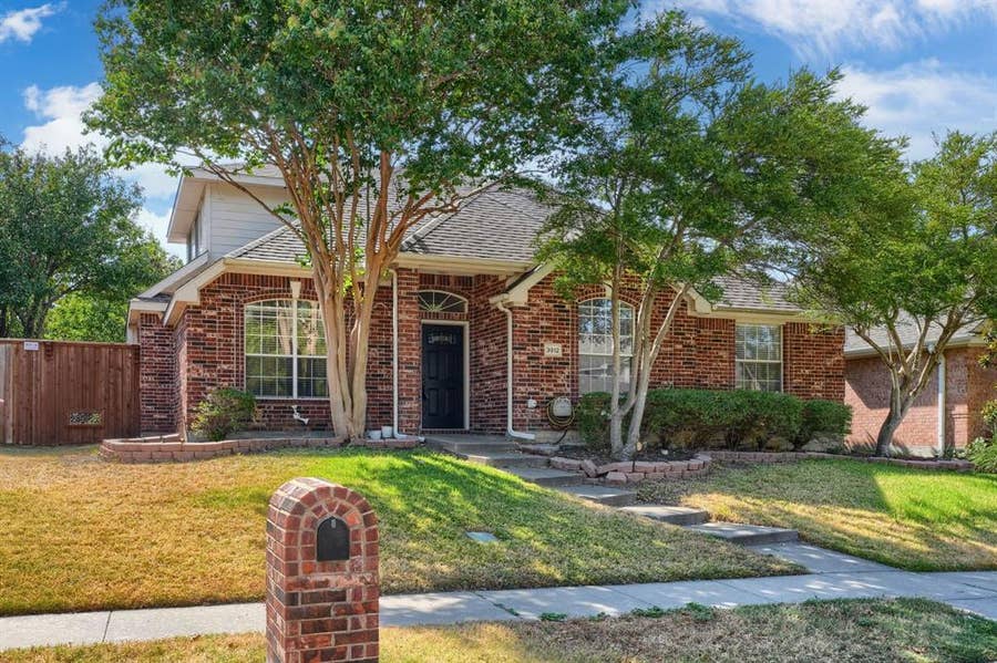 Property photo for 3912 Releigh Court, McKinney, TX
