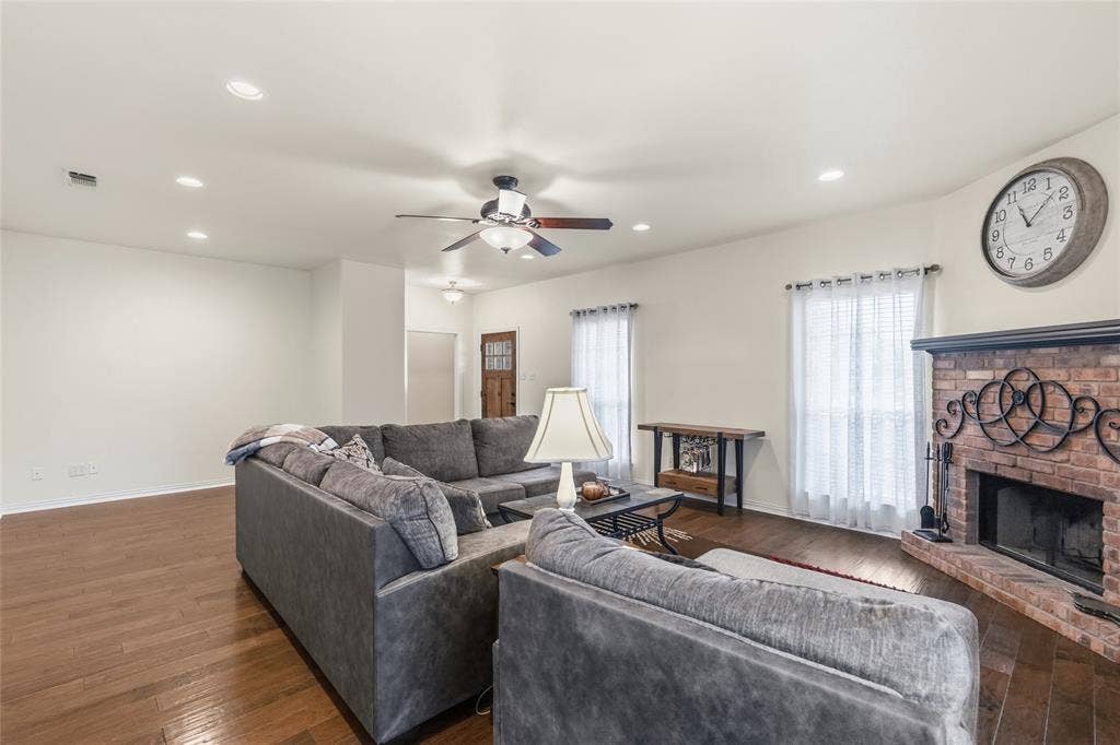 1308 Madeline Street, Commerce, TX 75428 1308 Madeline Street, Commerce, TX 75428