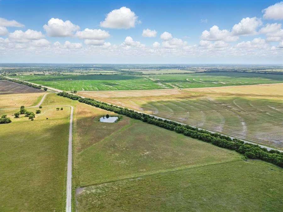 Property photo for 6500 County Road 1050, Celeste, TX