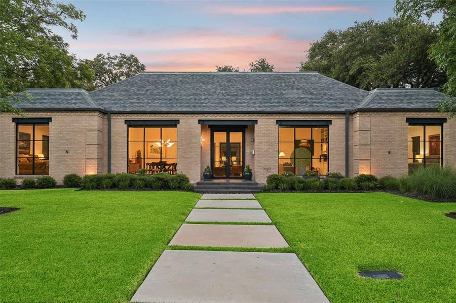 Property photo for 7127 Lakehurst Avenue, Dallas, TX