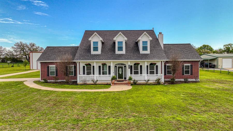 Property photo for 288 Mcvoid Road, Springtown, TX