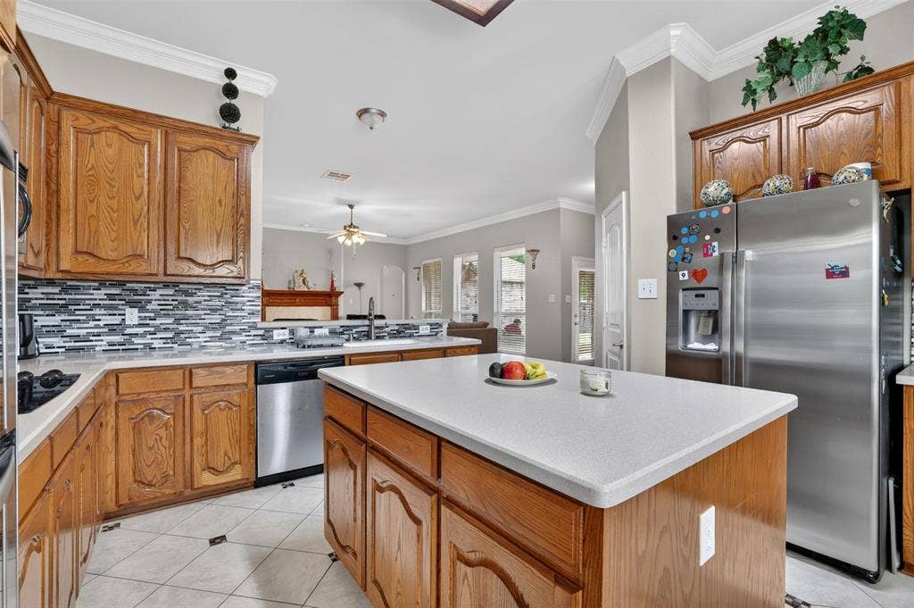 3002 Silver Springs Way, Rowlett, TX 75089 Open To Family Room, Designed Backsplash, Built-In Cabinets