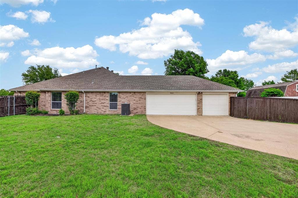 3002 Silver Springs Way, Rowlett, TX 75089 3 Cars Garages, Long Drive Way