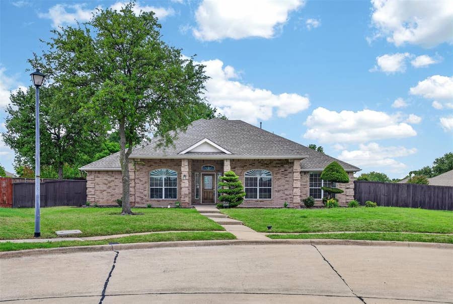 Property photo for 3002 Silver Springs Way, Rowlett, TX
