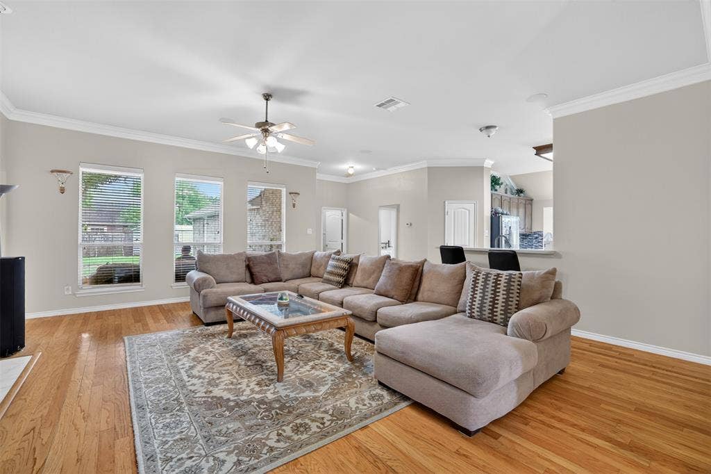 3002 Silver Springs Way, Rowlett, TX 75089 Roomy, Lot Of Windows And Lights.