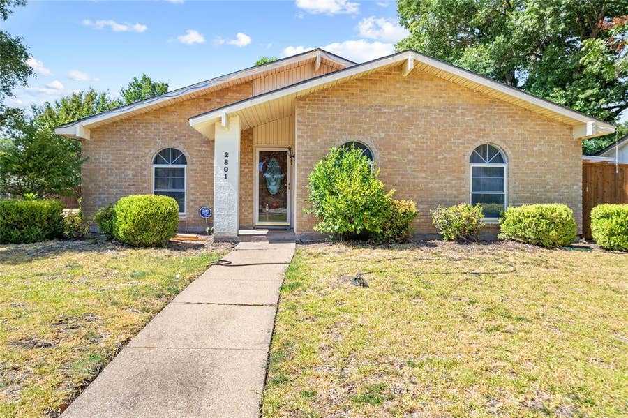 Property photo for 2801 Clover Valley Drive, Garland, TX