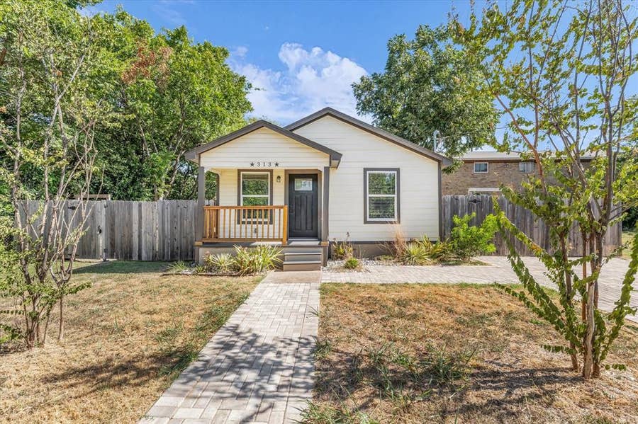 Property photo for 313 E Texas Avenue, Killeen, TX