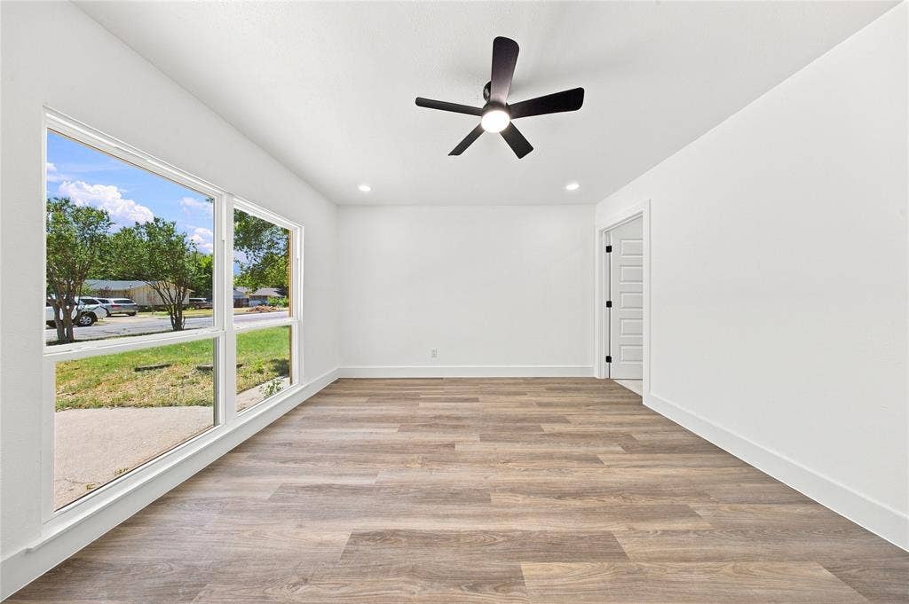 1213 Fairdale Street, Irving, TX 75062