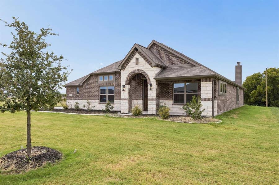 Property photo for 705 Windward Court, Lowry Crossing, TX