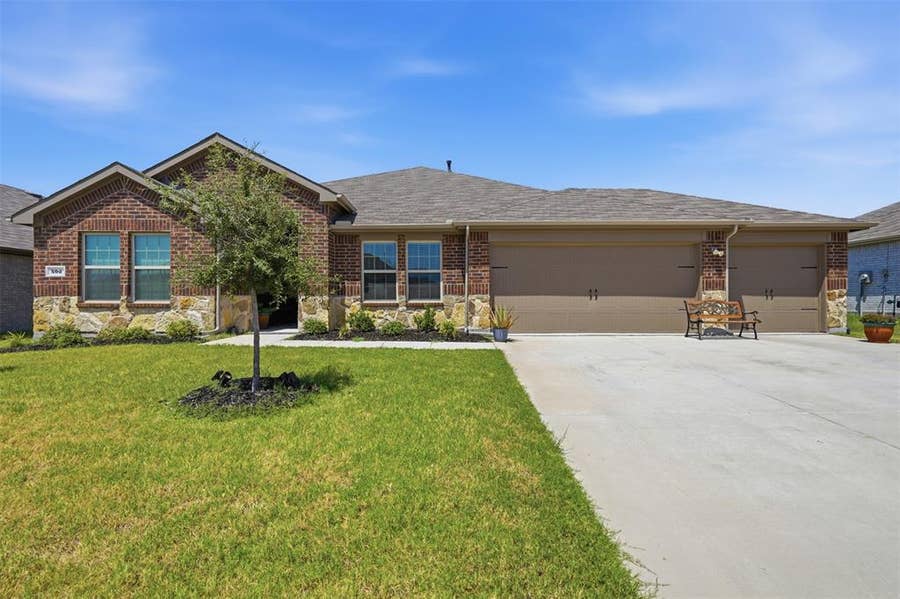 Property photo for 500 Shady Bank Way, Nevada, TX
