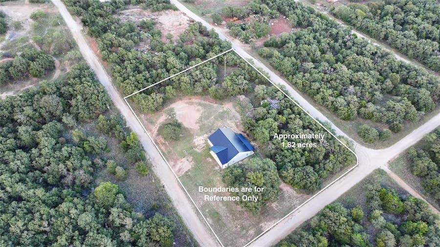 Property photo for 335 Ponderosa Street, Bowie, TX