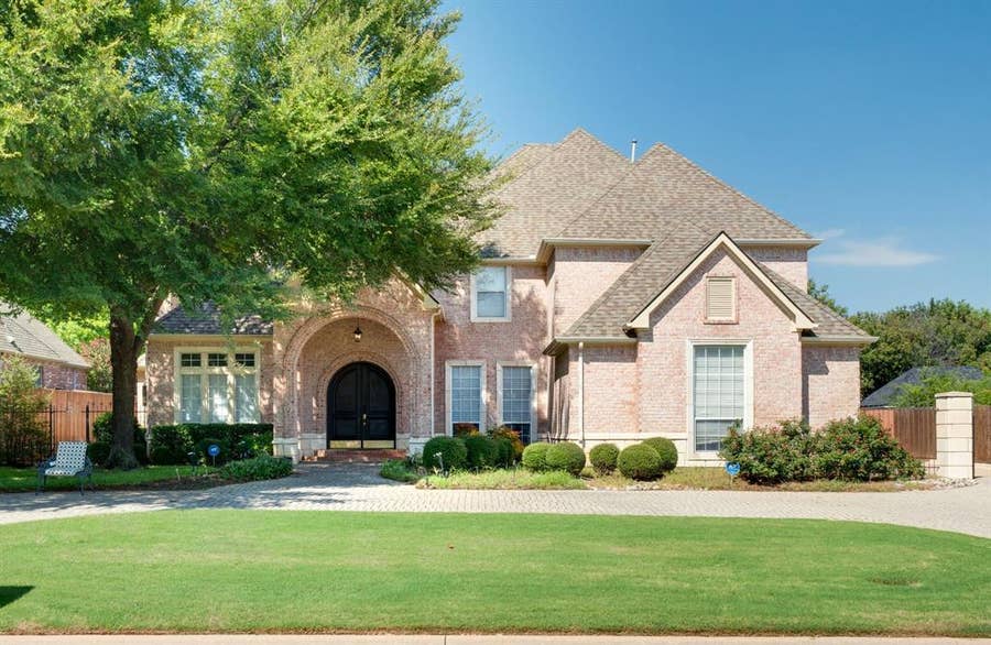 Property photo for 7012 Shalimar Court, Colleyville, TX