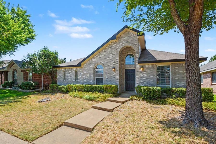 Property photo for 1614 Woodhaven Court, Allen, TX