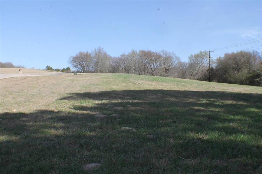 Property photo for 0 Lago Vista Drive, Athens, TX